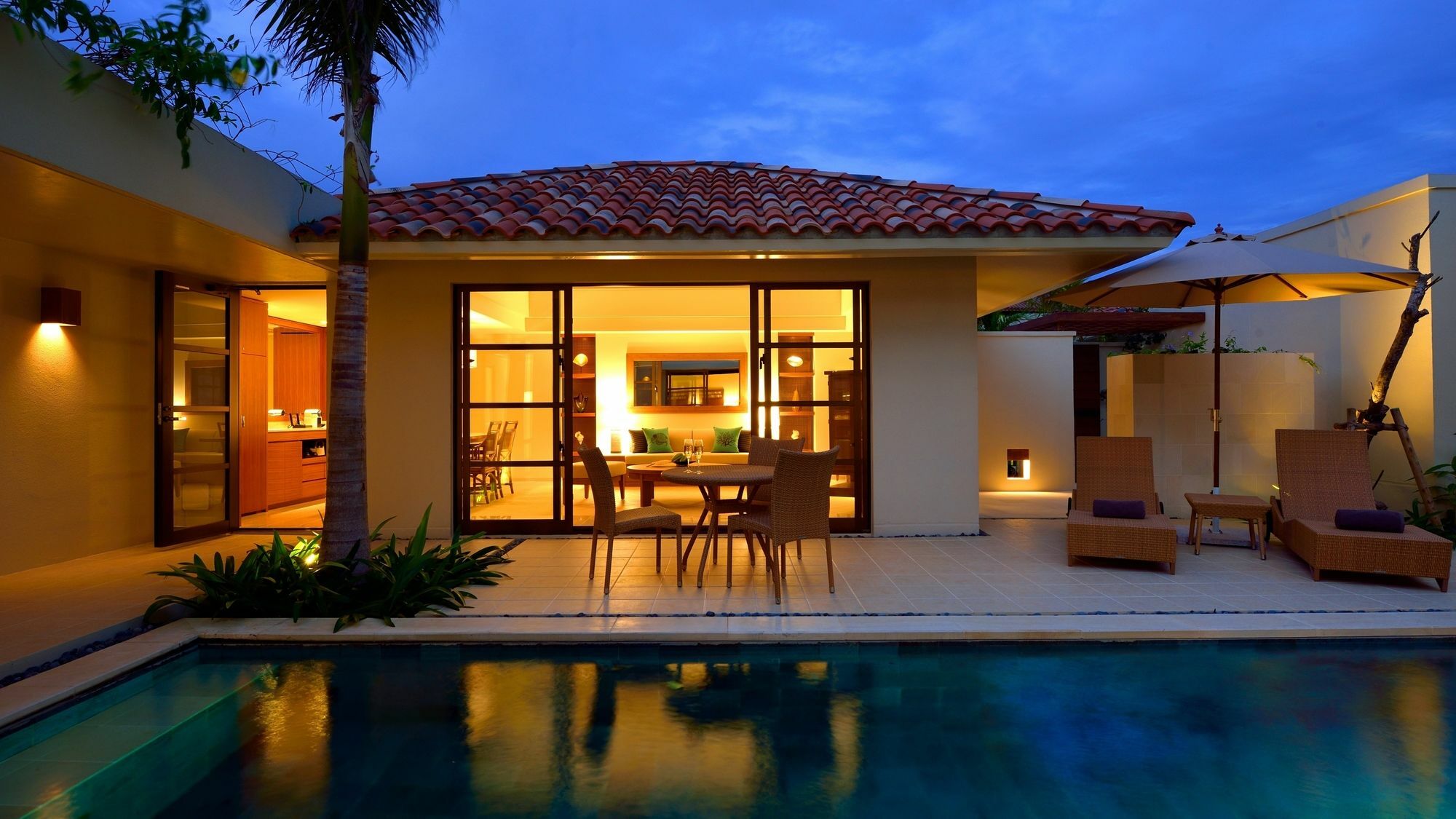 ดิ อูซา เทอเรซ บีช คลับ วิลลา Villa โยมิตัน ภายนอก รูปภาพ