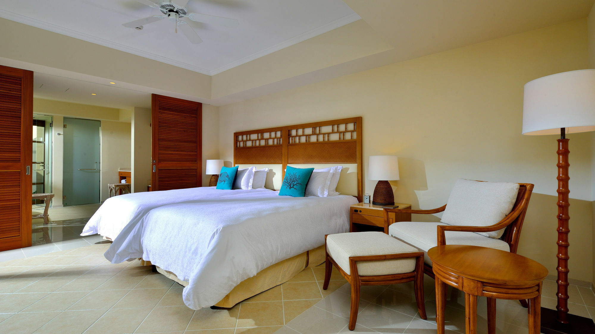 ดิ อูซา เทอเรซ บีช คลับ วิลลา Villa โยมิตัน ภายนอก รูปภาพ